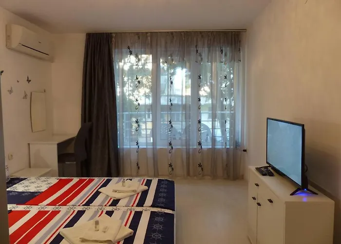 Apartament Holiday * בורגאס
