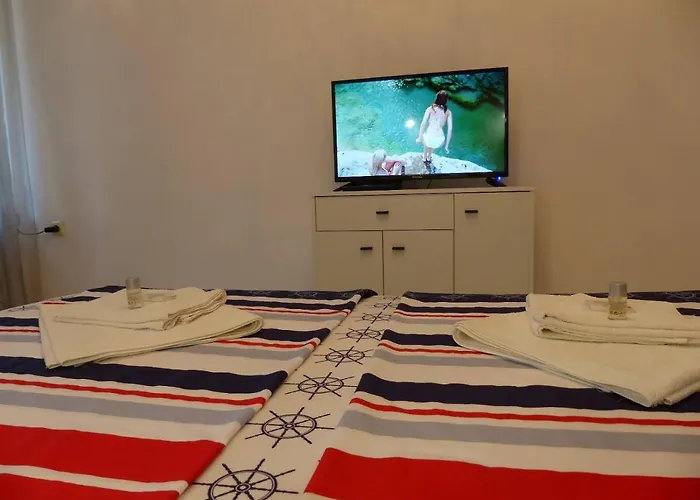 Апартамент Apartament Holiday Бургас