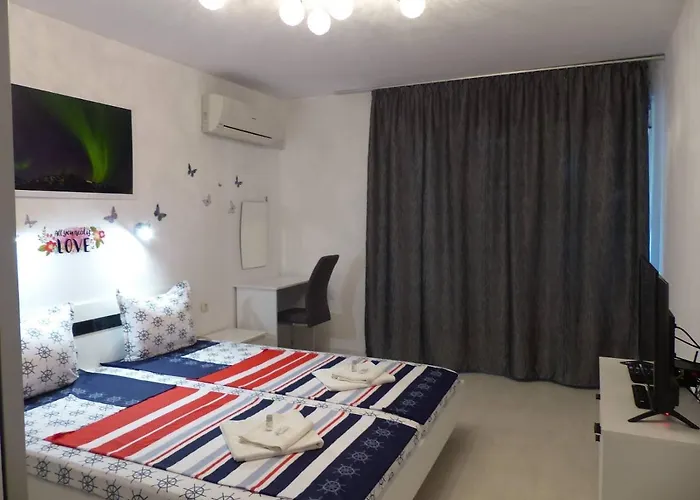 Apartament Holiday Апартаменты Бургас